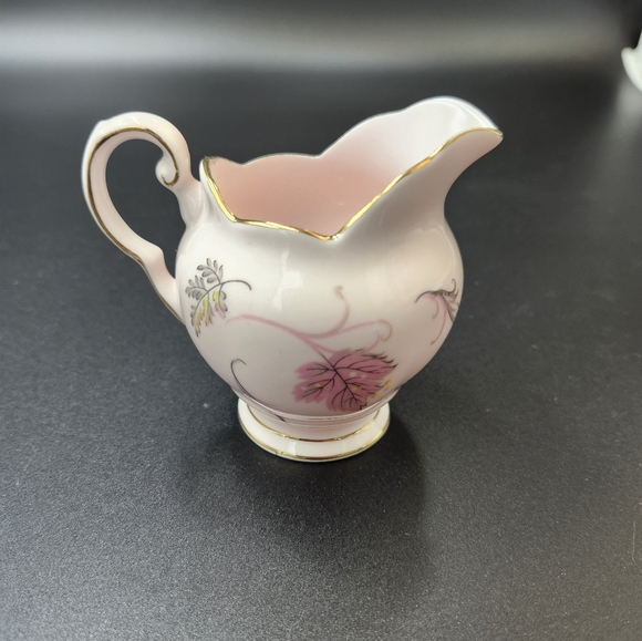 Vintage Tuscan Fine Bone China 1950s Creamer and Sugar bowl - Picture 6 of 16